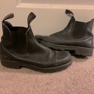 Blundstones